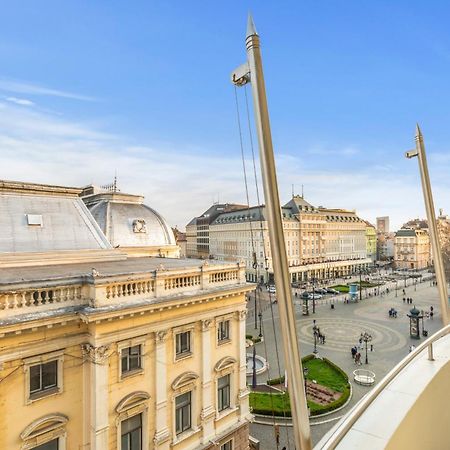 Luxe Living At Old Town Center Apartment Bratislava Luaran gambar