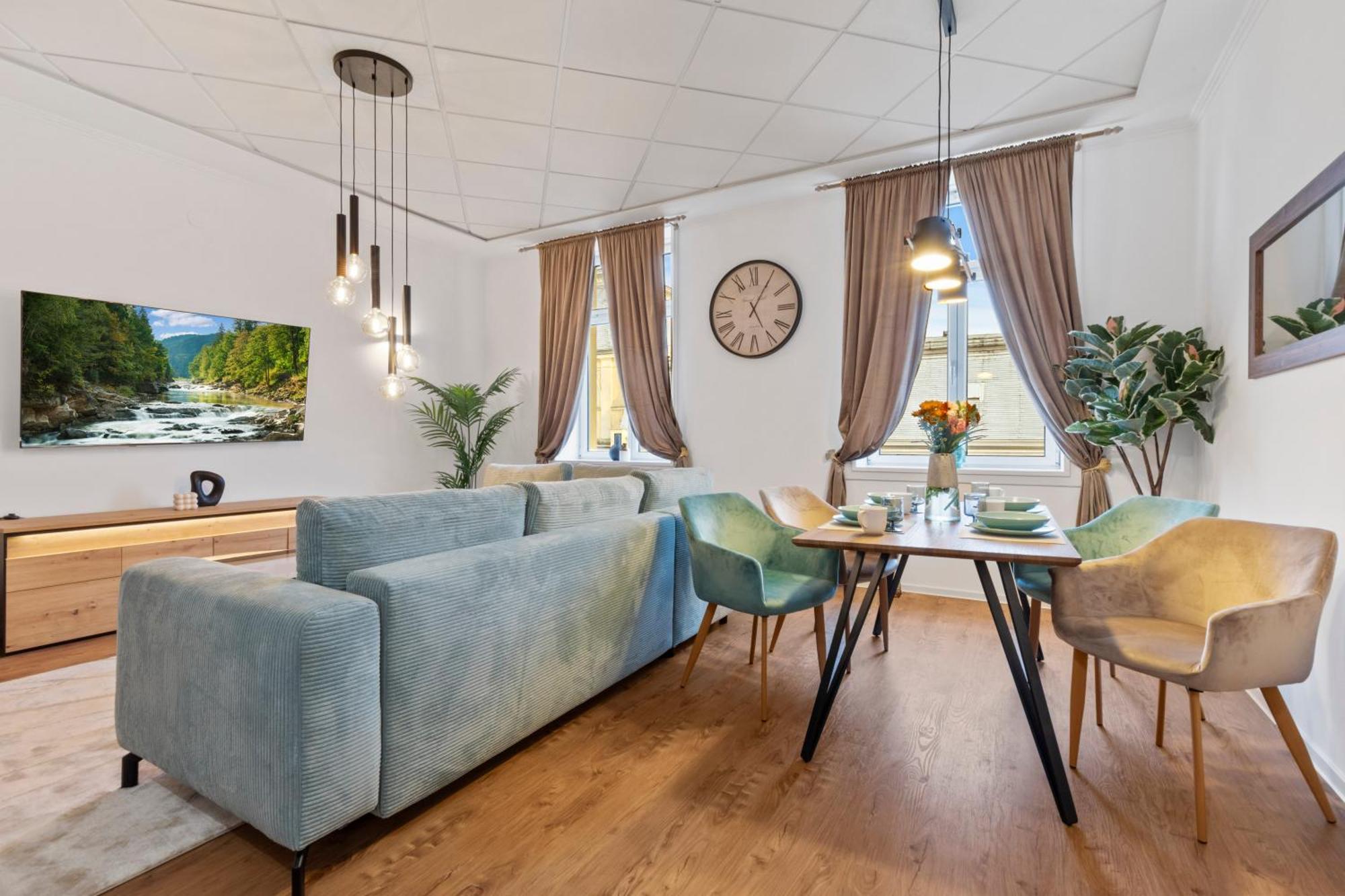 Luxe Living At Old Town Center Apartment Bratislava Luaran gambar