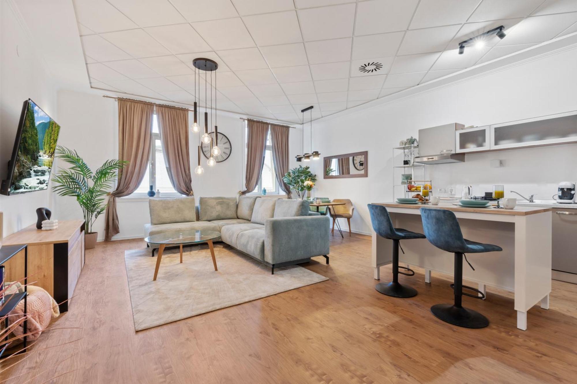 Luxe Living At Old Town Center Apartment Bratislava Luaran gambar